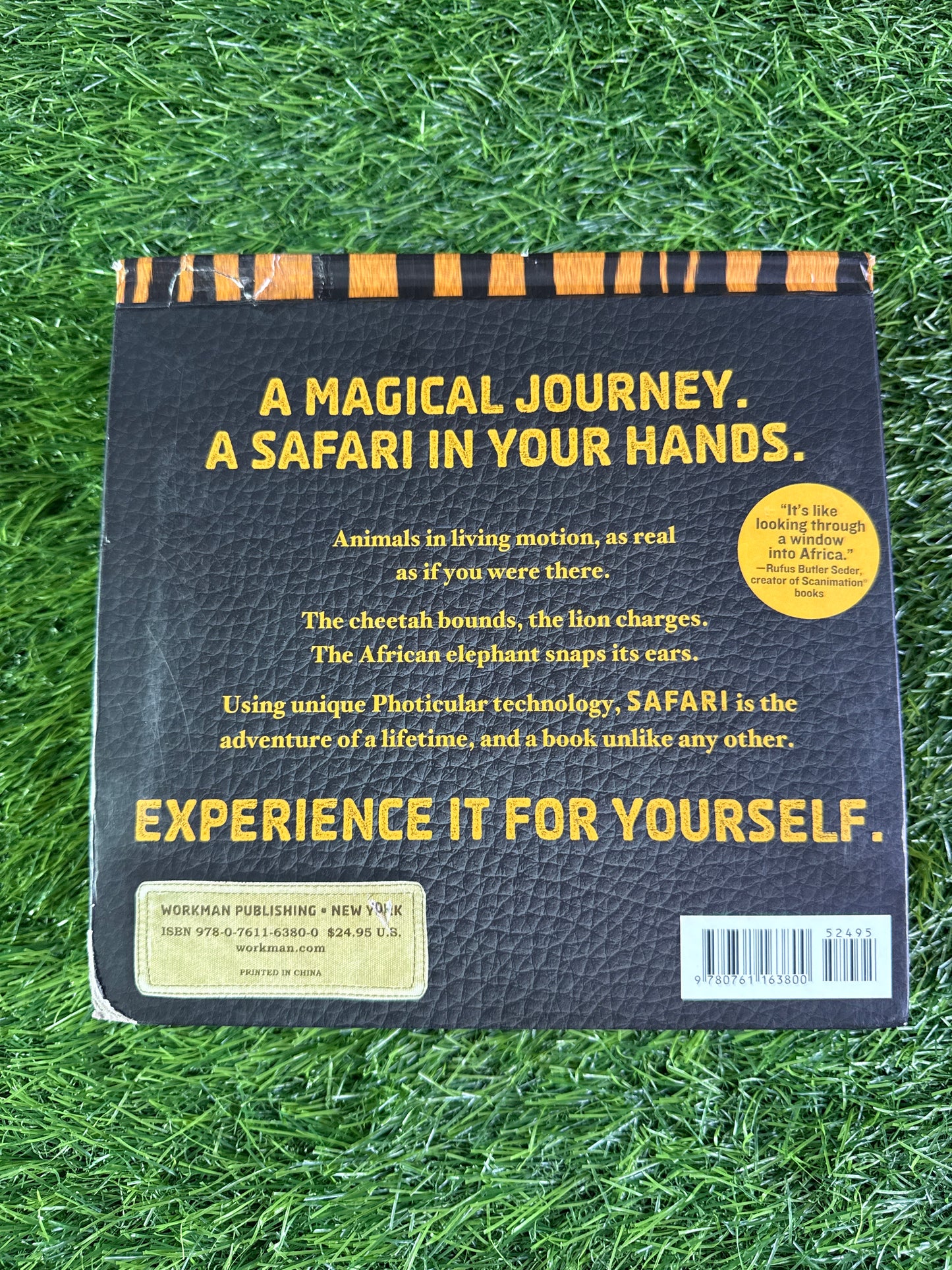 Safari A Photicular Book