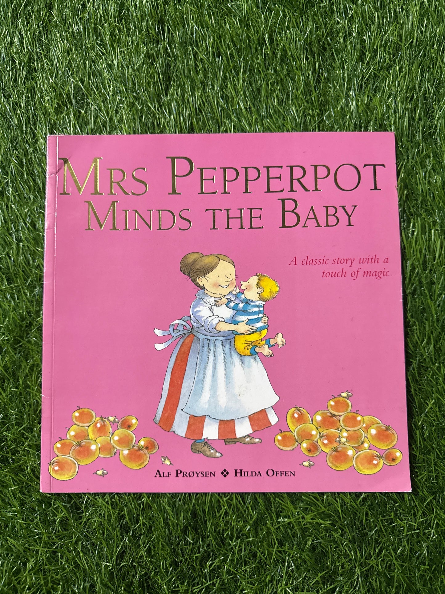 Mrs Pepperpot Minds the Baby
